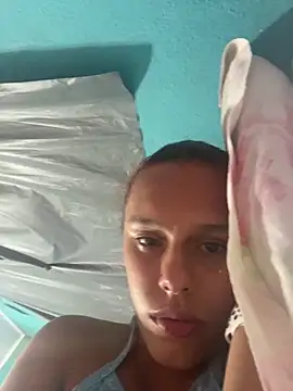 nandinharuivinha22 online show from April 8, 5:57 pm