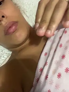 nandinharuivinha22 online show from April 15, 11:50 am