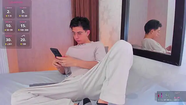 Snapshot of youn_rider chatting on May 1, 7:51 pm youn rider online show from May 1, 7:51 pm
