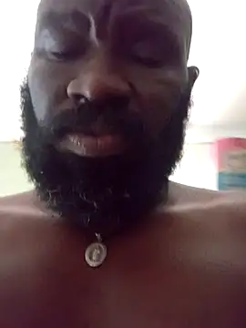 Snapshot of Salchichon18 chatting on July 30, 1:32 pm Salchichon18 online show from July 30, 1:32 pm