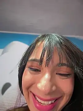 Snapshot of Sasha-firee chatting on April 22, 2:36 am Sasha-firee online show from April 22, 2:36 am