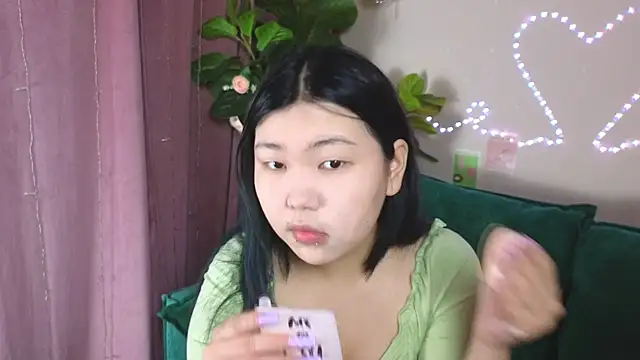 Snapshot of kao_ri chatting on May 15, 2:51 am kao ri online show from May 15, 2:51 am