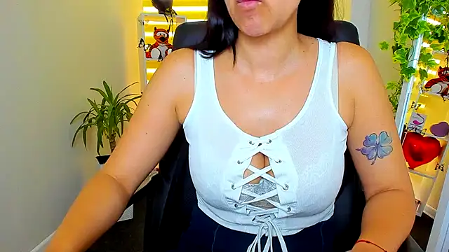 Snapshot of Tianniaa chatting on June 18, 9:36 am Tianniaa online show from June 18, 9:36 am
