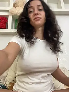 KarolDolly05 online show from June 14, 10:50 am