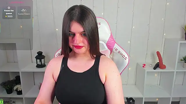 Margaret  Moon online show from May 28, 8:22 am