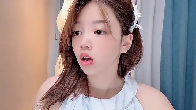 Lilababy00 online show from June 19, 1:43 am