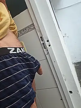 lucasanal20 online show from May 6, 11:15 am