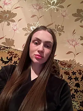 AlinaLove3213 online show from April 20, 6:20 pm
