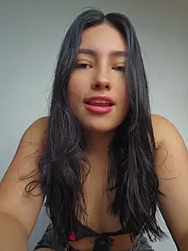 Snapshot of VioletRousee chatting on June 12, 2:16 pm VioletRousee online show from June 12, 2:16 pm