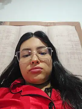 Snapshot of VioletRousee chatting on July 13, 7:05 pm VioletRousee online show from July 13, 7:05 pm