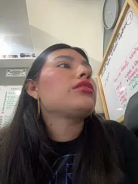 Snapshot of VioletRousee chatting on July 14, 2:56 pm VioletRousee online show from July 14, 2:56 pm