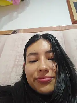 Snapshot of VioletRousee chatting on July 15, 3:28 pm VioletRousee online show from July 15, 3:28 pm