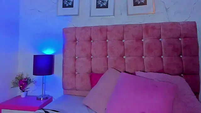 Celeste Rivera online show from May 26, 6:48 pm