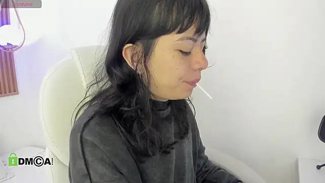 ghostmila online show from May 25, 1:28 pm
