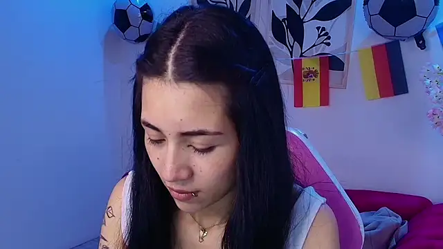 Snapshot of Rainy_doll chatting on June 28, 12:00 pm Rainy doll online show from June 28, 12:00 pm