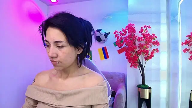 Snapshot of Rainy_doll chatting on July 15, 12:10 pm Rainy doll online show from July 15, 12:10 pm
