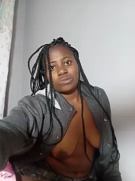 Snapshot of Scarlettxx_22 chatting on June 6, 7:29 pm Scarlettxx 22 online show from June 6, 7:29 pm