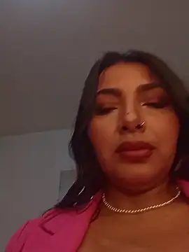 Snapshot of Antonella-corruso chatting on April 27, 8:18 pm Antonella-corruso online show from April 27, 8:18 pm
