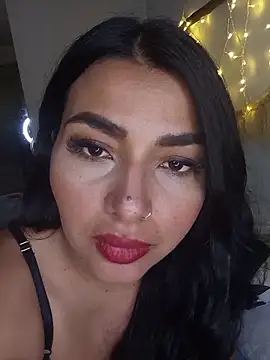 Snapshot of Antonella-corruso chatting on May 3, 9:10 pm Antonella-corruso online show from May 3, 9:10 pm