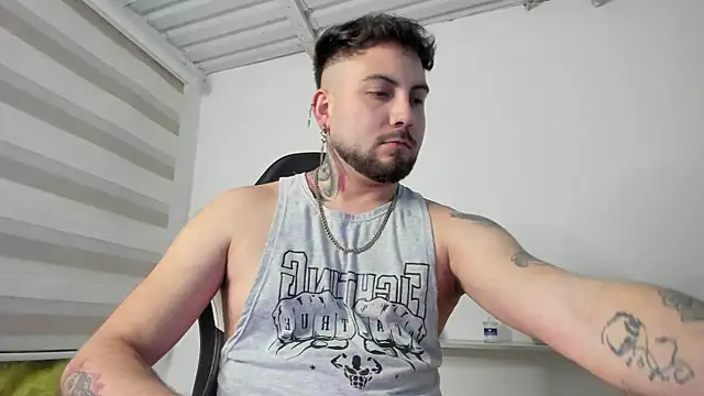 AaronHardi online show from May 17, 8:01 am