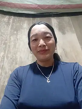 Snapshot of vanlucky2 chatting on July 3, 2:23 pm vanlucky2 online show from July 3, 2:23 pm