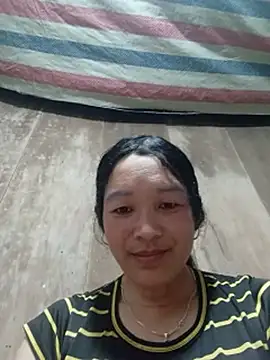 Snapshot of vanlucky2 chatting on July 5, 4:19 am vanlucky2 online show from July 5, 4:19 am