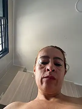 Natigoonzalez online show from May 23, 1:48 pm
