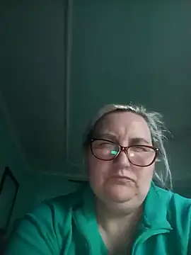 Snapshot of AureliaSky598 chatting on May 4, 5:31 pm AureliaSky598 online show from May 4, 5:31 pm