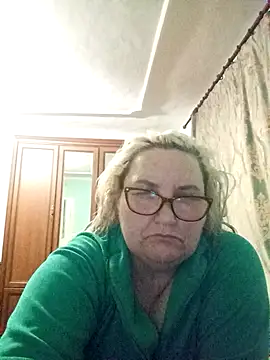 Snapshot of AureliaSky598 chatting on May 9, 7:41 pm AureliaSky598 online show from May 9, 7:41 pm