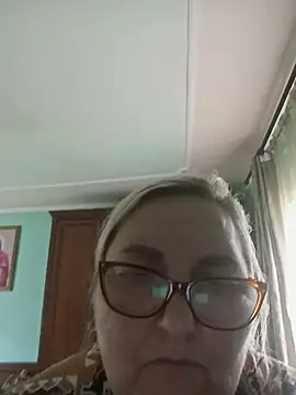 Snapshot of AureliaSky598 chatting on June 12, 12:48 pm AureliaSky598 online show from June 12, 12:48 pm
