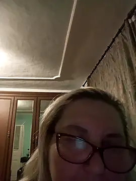 Snapshot of AureliaSky598 chatting on June 13, 12:52 am AureliaSky598 online show from June 13, 12:52 am