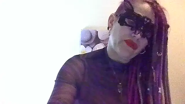 Snapshot of MistressSolena chatting on May 14, 12:06 am MistressSolena online show from May 14, 12:06 am