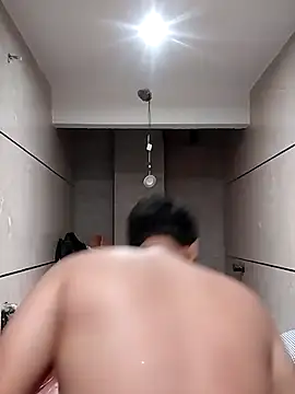 Snapshot of hornydaddy_21 chatting on July 18, 8:12 pm hornydaddy 21 online show from July 18, 8:12 pm