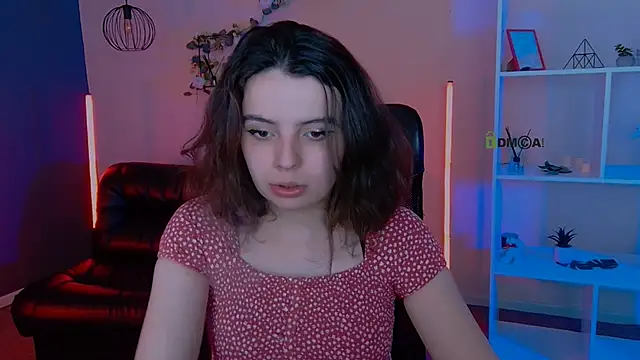 mia mooon  online show from May 30, 8:22 am