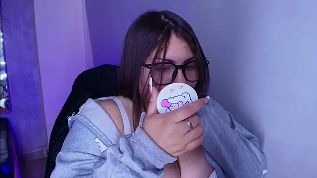 Snapshot of Dreamboo__ chatting on May 12, 11:18 am Dreamboo online show from May 12, 11:18 am