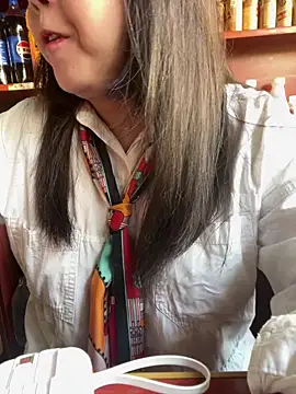 yhan1314 online show from April 18, 1:31 am