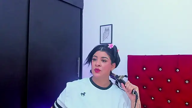 Katty West online show from May 4, 7:32 pm
