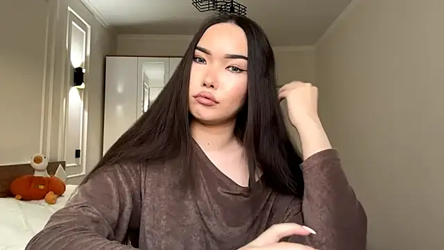 MardellHeavrin online show from May 12, 1:08 pm