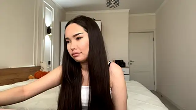MardellHeavrin online show from May 31, 11:39 am