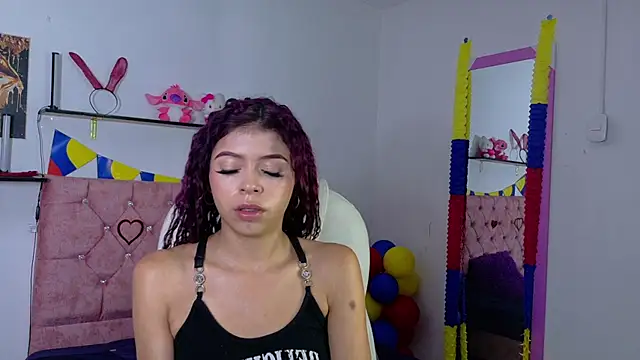 Snapshot of VelinaHoney chatting on July 15, 12:32 pm VelinaHoney online show from July 15, 12:32 pm