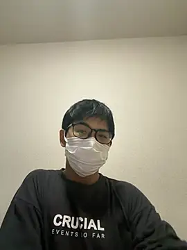 souitirou20 online show from April 9, 4:45 pm