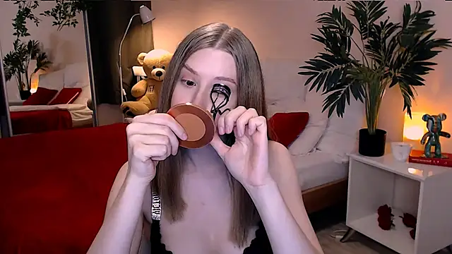 Snapshot of cheeky_chick chatting on July 12, 8:33 pm cheeky chick online show from July 12, 8:33 pm