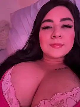 Snapshot of fer_latina26 chatting on July 4, 3:24 am fer latina26 online show from July 4, 3:24 am