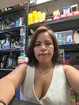 Snapshot of MIA_ROSSEEE chatting on April 23, 12:40 pm MIA ROSSEEE online show from April 23, 12:40 pm