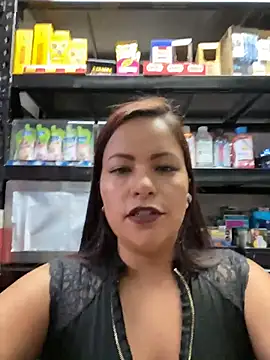 Snapshot of MIA_ROSSEEE chatting on April 25, 1:14 pm MIA ROSSEEE online show from April 25, 1:14 pm