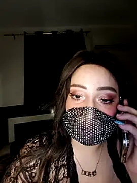 Lillylolo online show from April 12, 2:44 pm