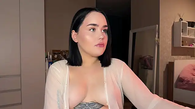 lola raze online show from July 5, 8:16 pm