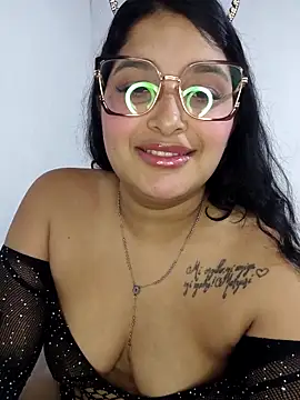 Maddy Kay online show from April 17, 11:46 am