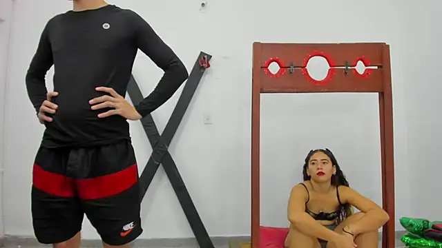 Snapshot of Triple_Temptation chatting on April 10, 5:01 am Triple Temptation online show from April 10, 5:01 am