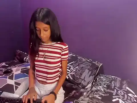 Indianteezerr online show from April 17, 3:59 pm